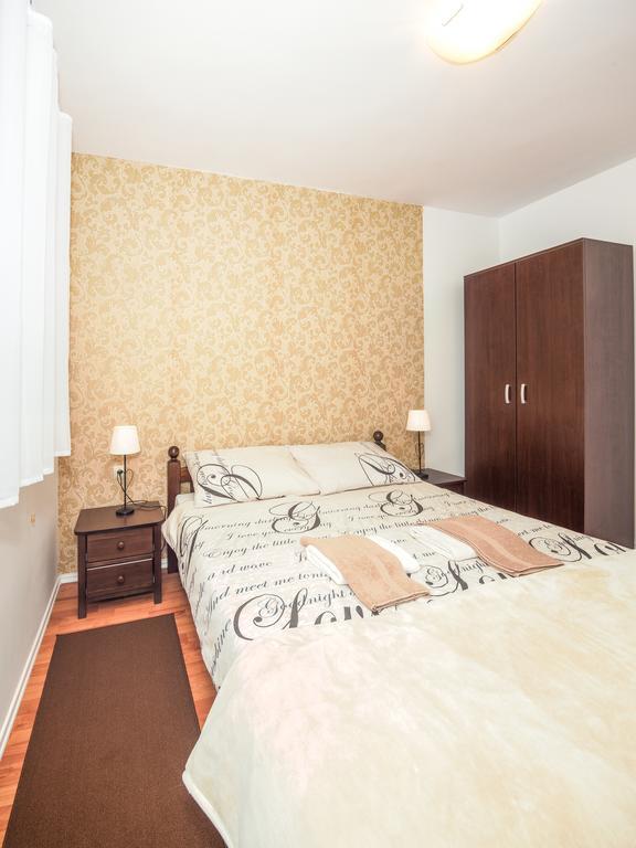 The Old Well Apartment *